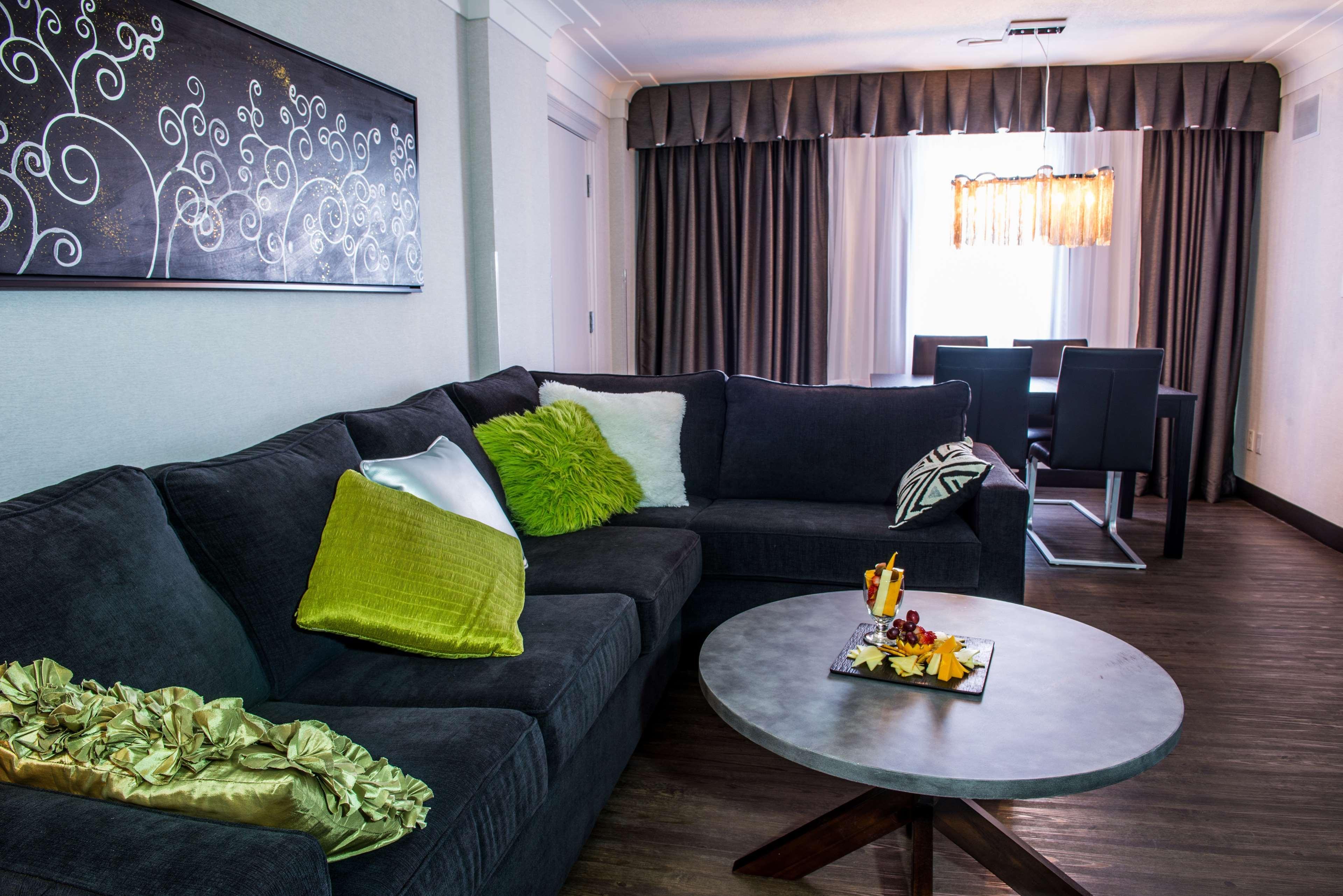 Best Western Plus Village Park Inn Calgary Extérieur photo