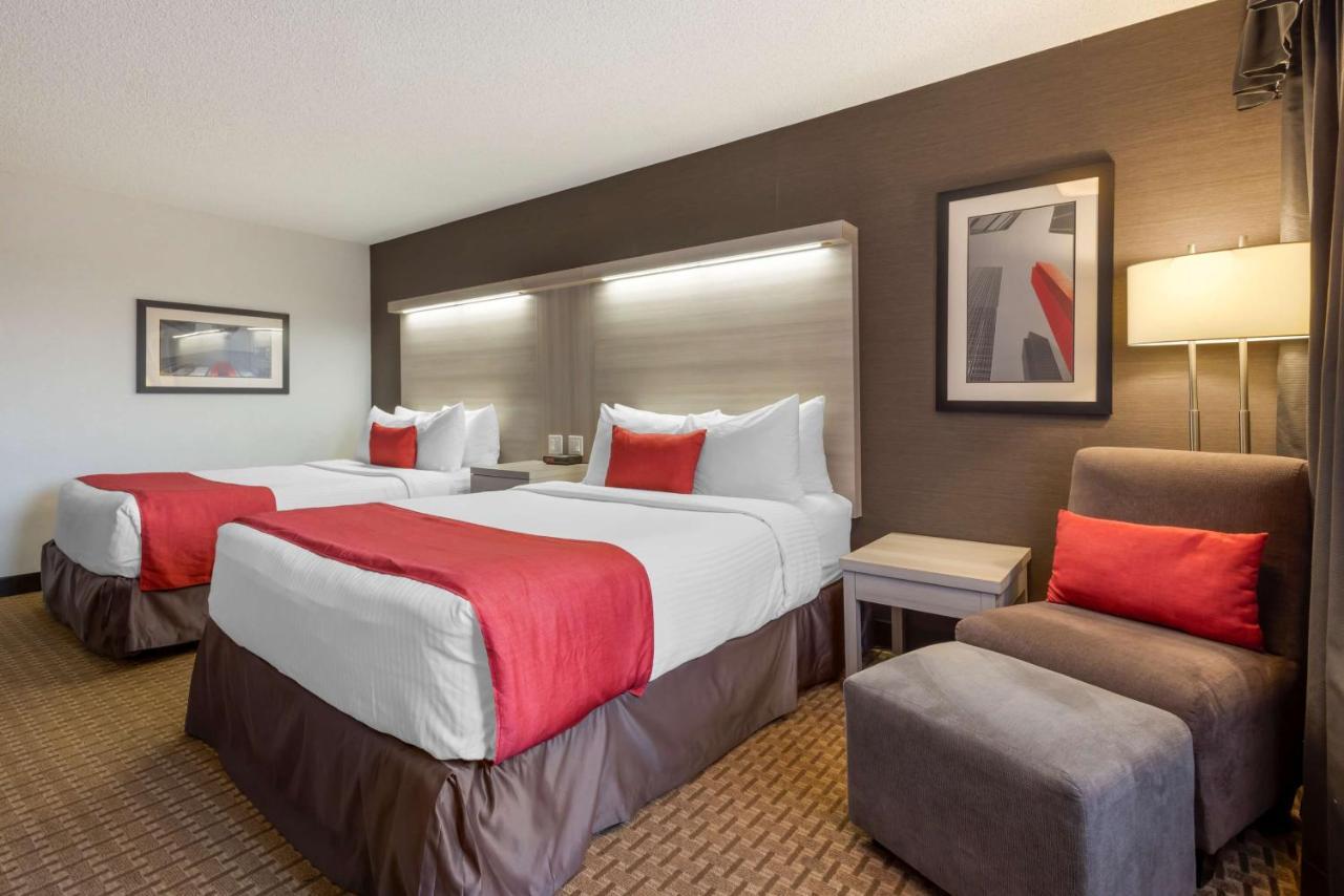 Best Western Plus Village Park Inn Calgary Extérieur photo
